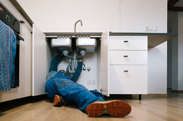 Professional Leak Detection technician working in Ravenna, MI